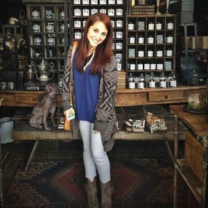 Meet your Posher, Taylor